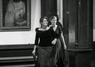 Elisabeth Neyses, Marie Verstraete beim Auftritt zum Konzert, Borgerhout Antwerpen